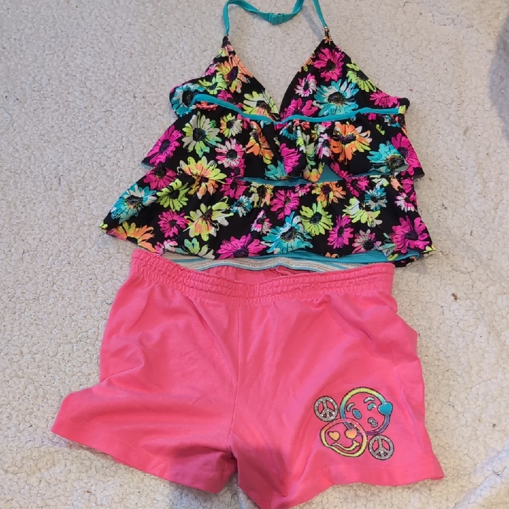 10/12 : Girls Floral Halter Top and Pink Shorts Set